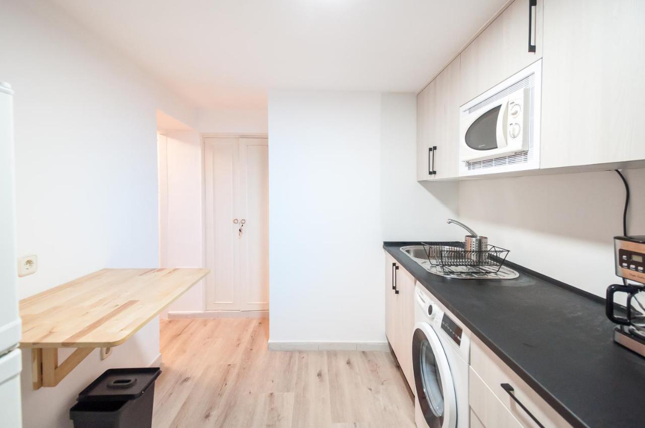 Apartamento Madrid Centro - Barrio De Las Letras Apartment ภายนอก รูปภาพ